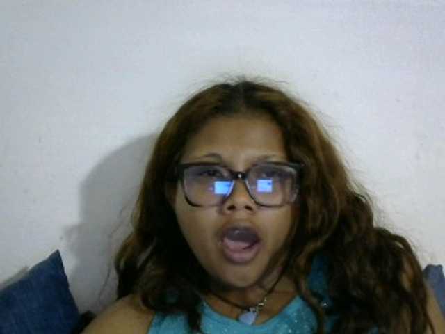 Anelah live cam on BongaCams