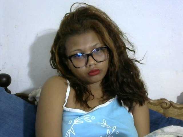 Anelah live cam