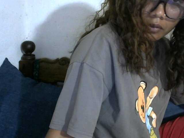 Anelah live cam on BongaCams