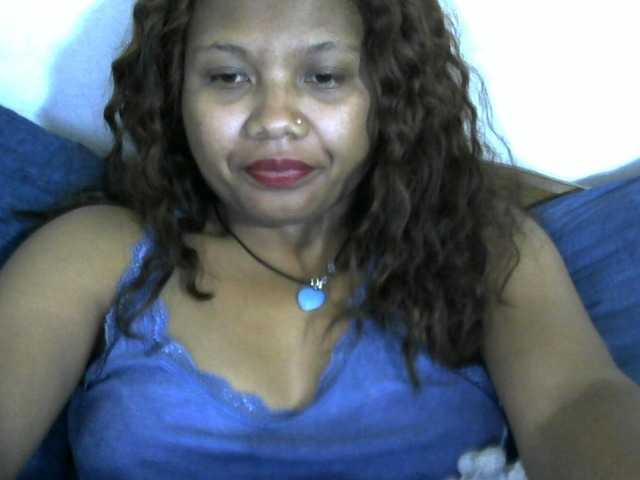 Anelah live cam on BongaCams