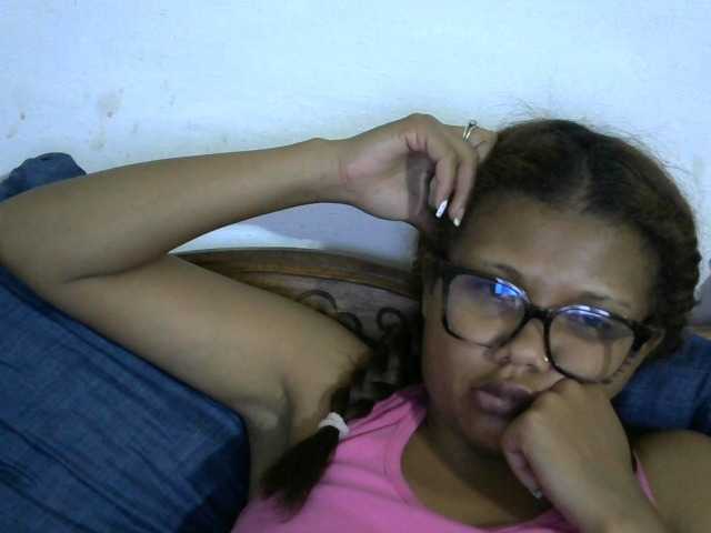 Anelah live cam on BongaCams