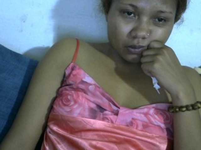 Anelah — live female cam