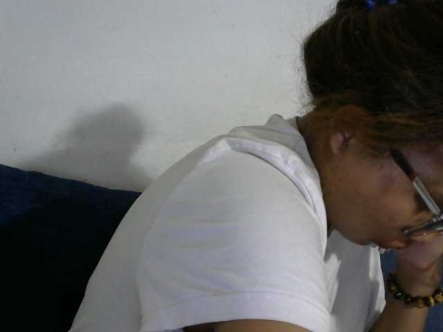 Anelah live cam on BongaCams