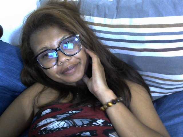 Anelah live cam on BongaCams