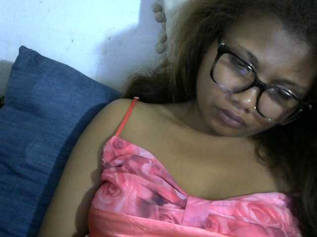 Anelah live cam on BongaCams