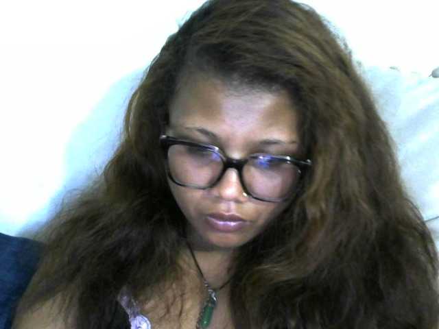 Anelah live cam on BongaCams