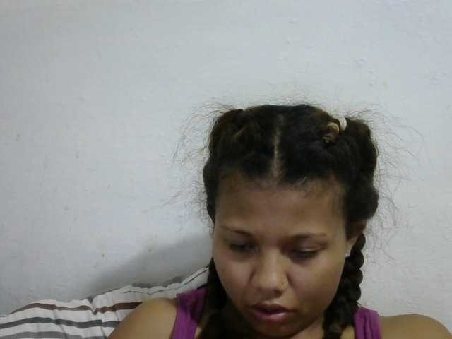 Anelah live cam