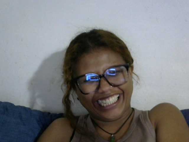 Anelah live cam on BongaCams