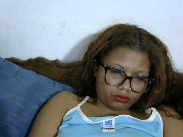 Anelah live cam on BongaCams