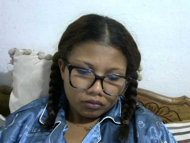Anelah live cam on BongaCams