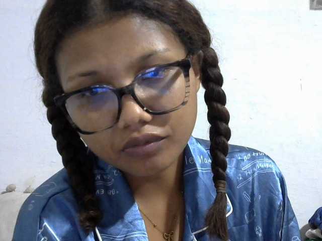 Anelah live cam on BongaCams