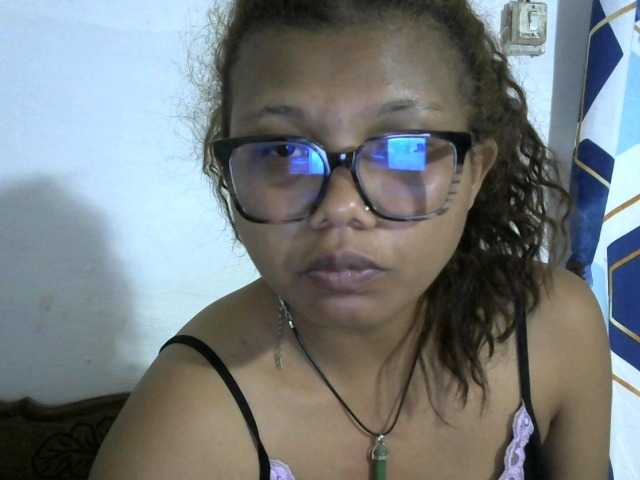 Anelah live cam on BongaCams