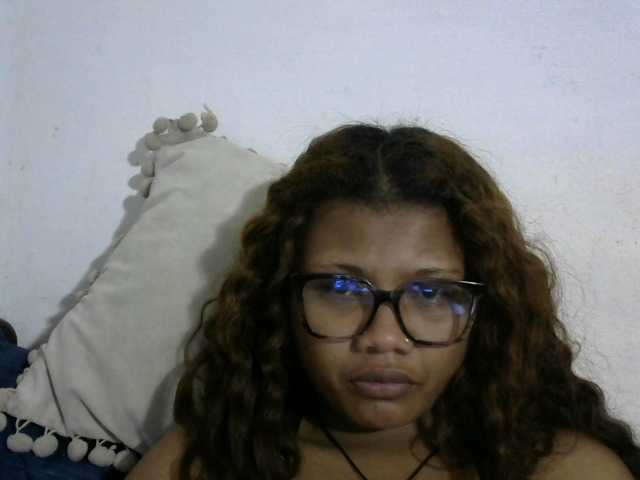 Anelah live cam on BongaCams
