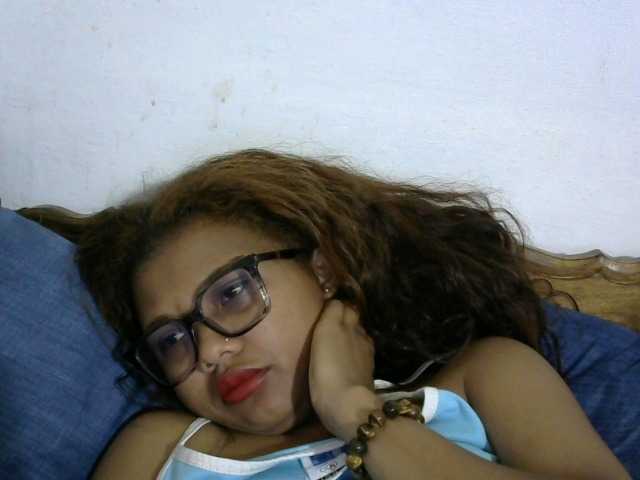 Anelah live cam on BongaCams