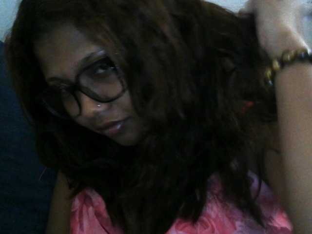 Anelah live cam on BongaCams