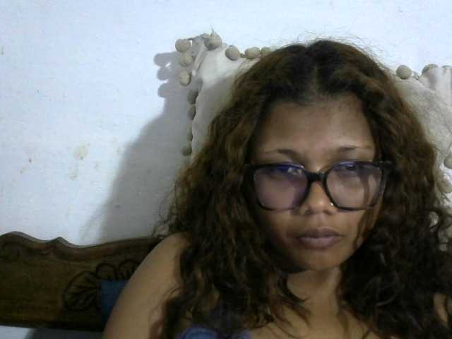 Anelah live cam on BongaCams