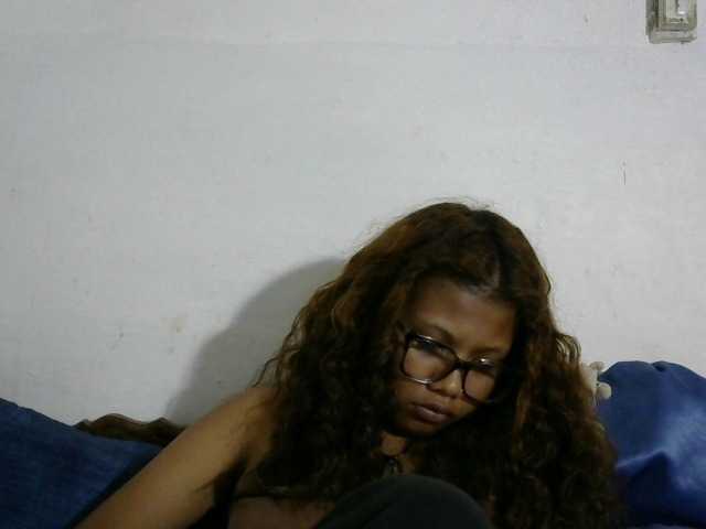 Anelah live cam on BongaCams