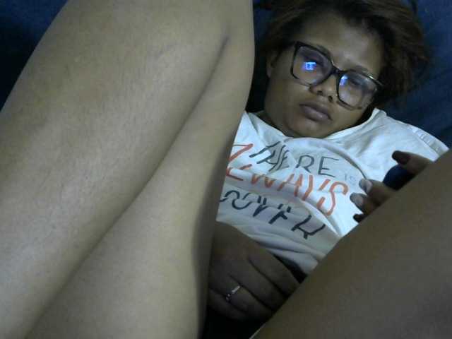 Anelah live cam on BongaCams