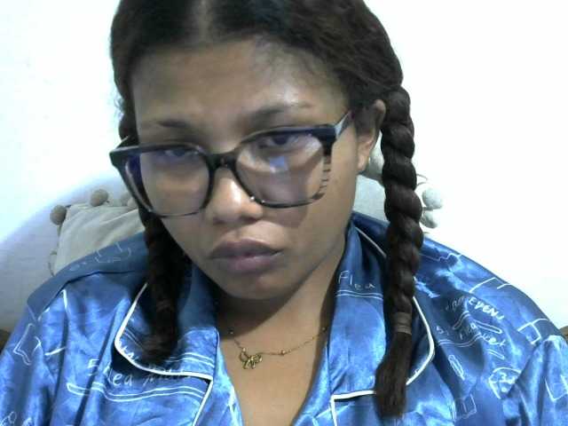 Anelah Live Cam on BongaCams