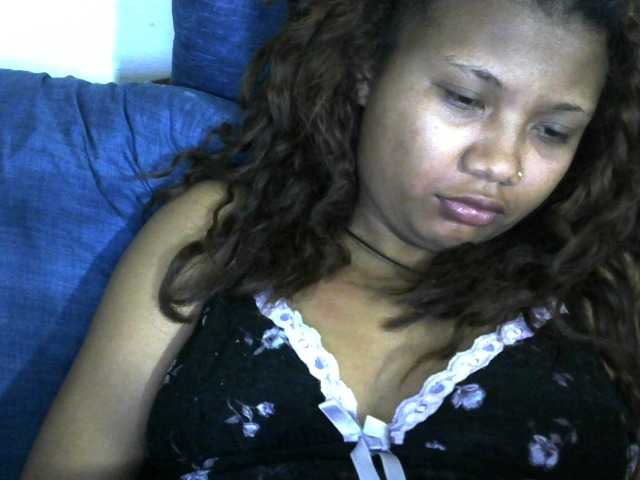 Anelah live cam on BongaCams