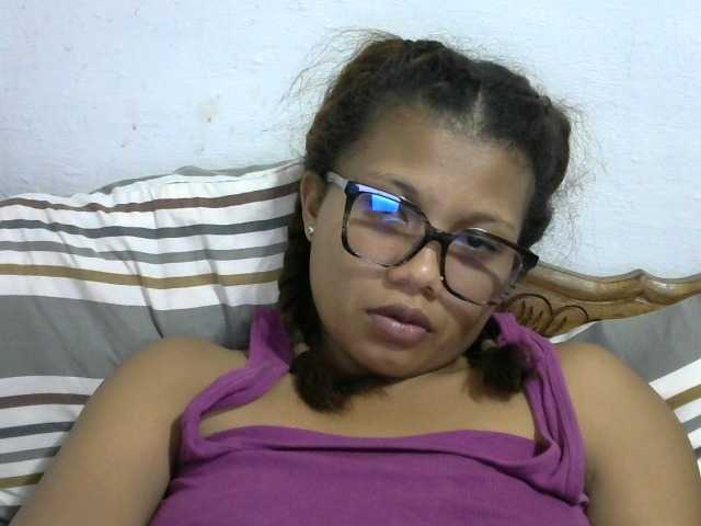 Anelah live cam on BongaCams