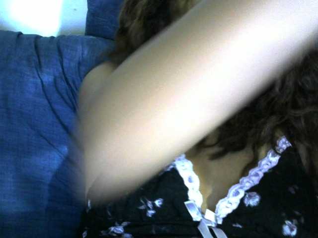Anelah, en directo ahora en BongaCams