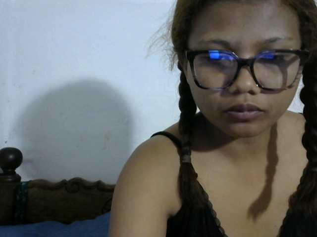 Anelah live cam on BongaCams