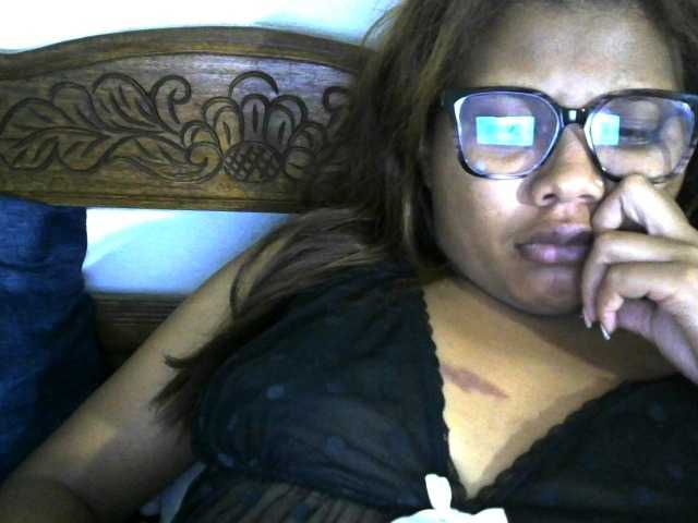 Anelah live cam on BongaCams