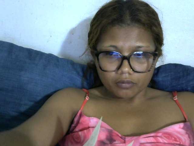 Anelah live cam on BongaCams
