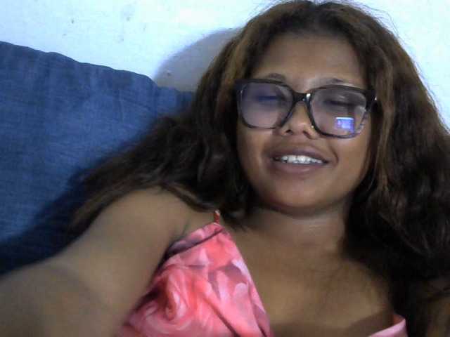 Anelah live cam preview