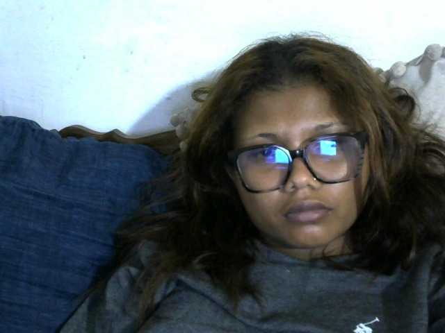 Anelah live cam on BongaCams