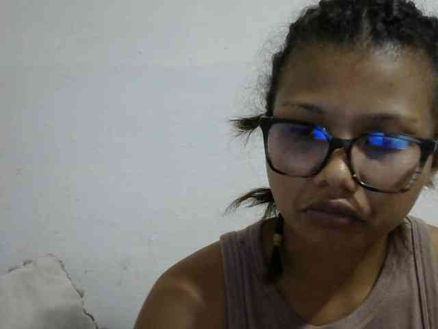 Anelah Live Webcam on BongaCams
