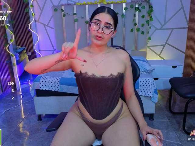 CASSE-TAY live cam on BongaCams