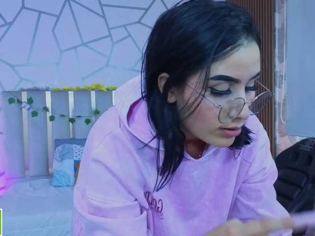 CASSE-TAY live cam on BongaCams