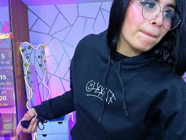 CASSE-TAY live cam on BongaCams
