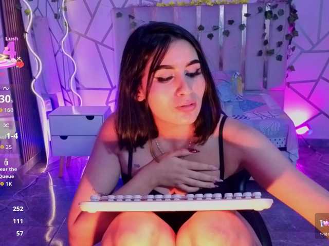 CASSE-TAY live cam on BongaCams