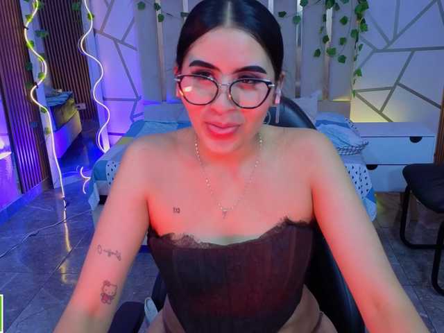 CASSE-TAY live cam on BongaCams