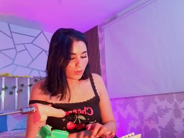 CASSE-TAY — live female cam