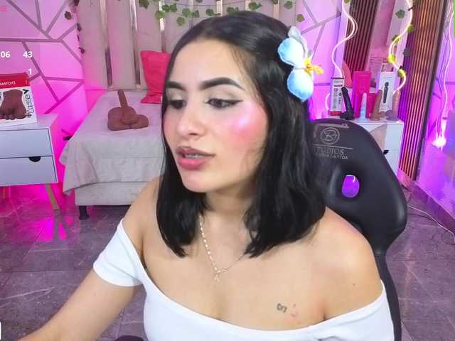 CASSE-TAY live cam on BongaCams