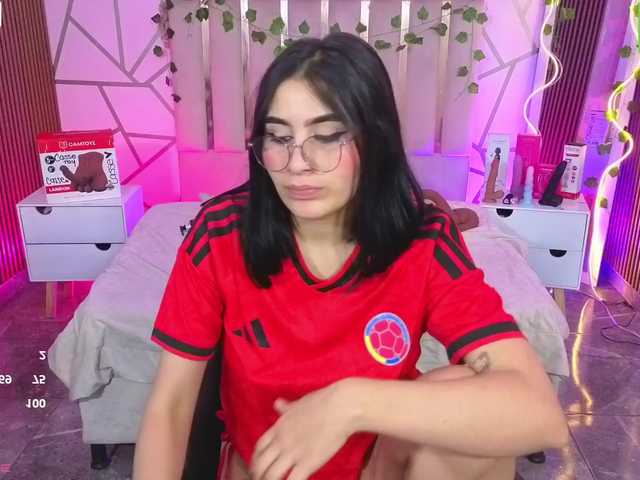 CASSE-TAY live cam on BongaCams
