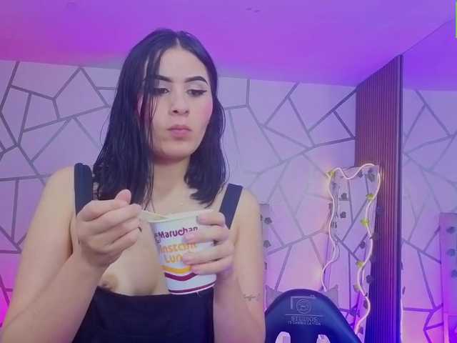 CASSE-TAY live cam on BongaCams
