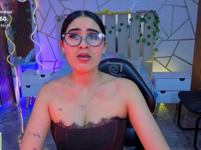 CASSE-TAY live cam on BongaCams