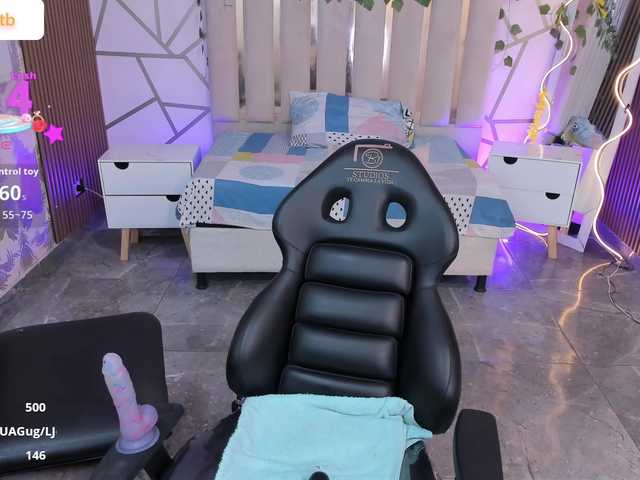 CASSE-TAY live cam on BongaCams