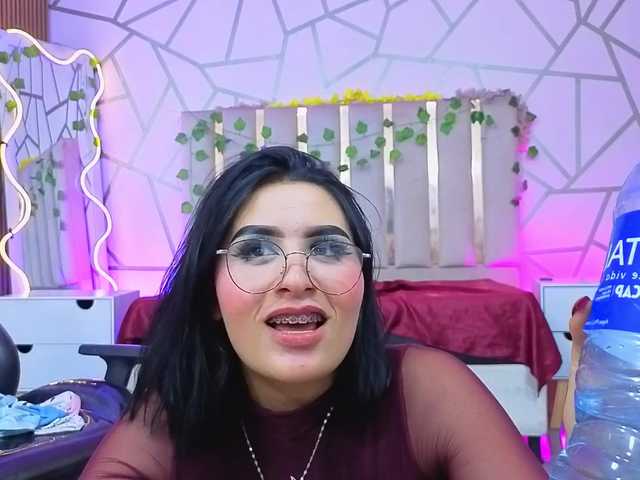 CASSE-TAY live cam on BongaCams