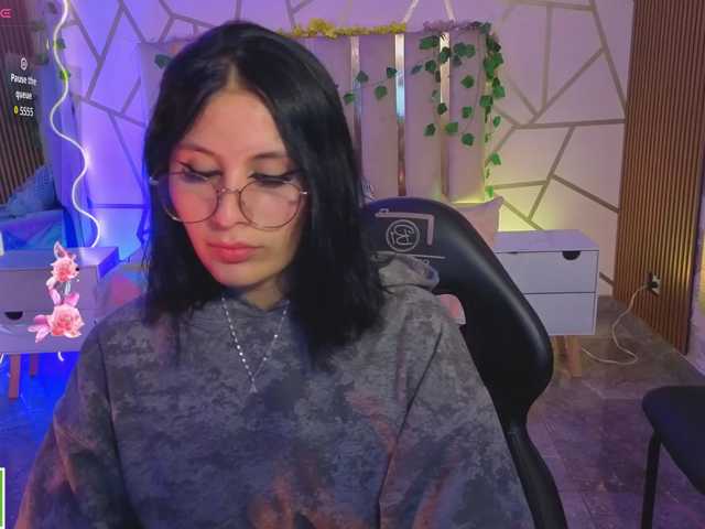 CASSE-TAY live cam on BongaCams