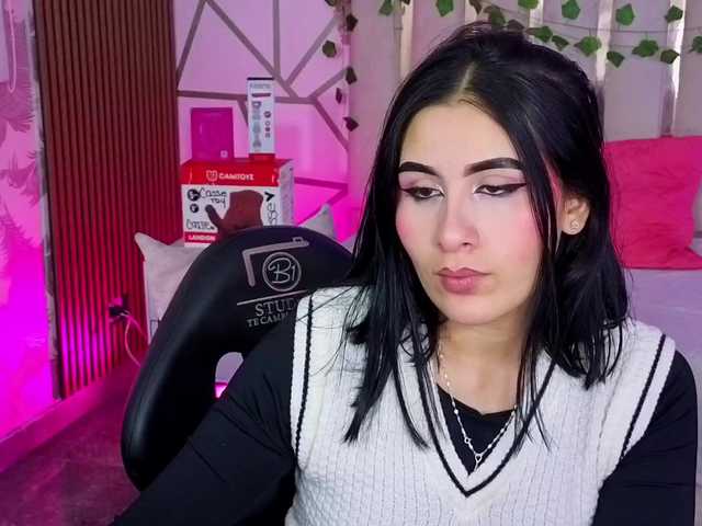 CASSE-TAY live cam on BongaCams