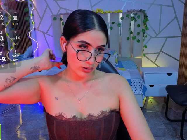 CASSE-TAY live cam on BongaCams