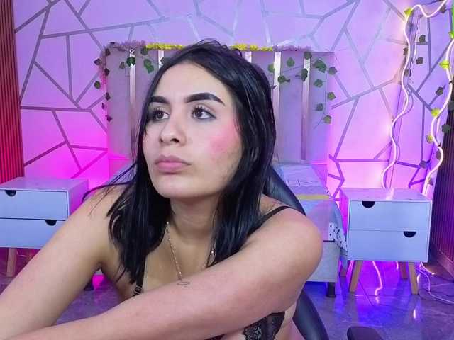 CASSE-TAY live cam on BongaCams