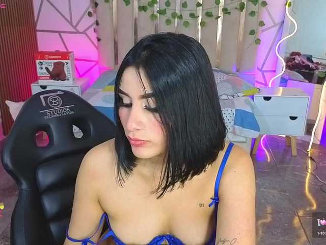 CASSE-TAY live cam on BongaCams