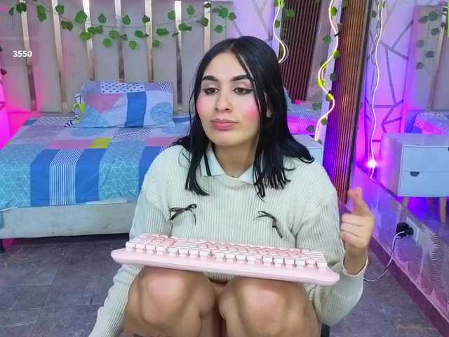 CASSE-TAY live cam on BongaCams